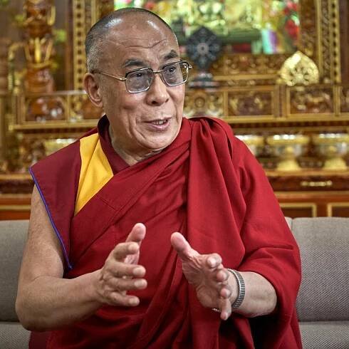 Tändzin Gjamccho dalajlama čtrnáctý: *6.7.1935, nejvyšší duchovní a politický představitel Tibetu