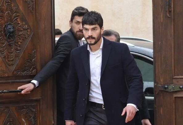 Hercai - Episode 6 - Z filmu - Akın Akınözü