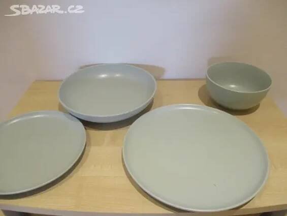 sada talířů Tesco Home Turin Green 12 + 6 ks