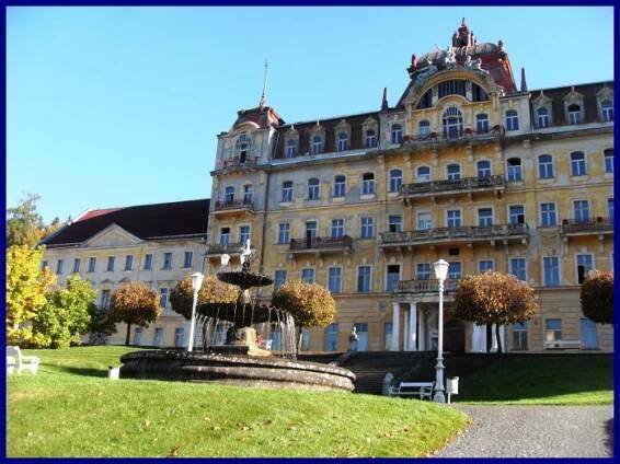 Mariánské Lázně 3: město a zpívající fontána