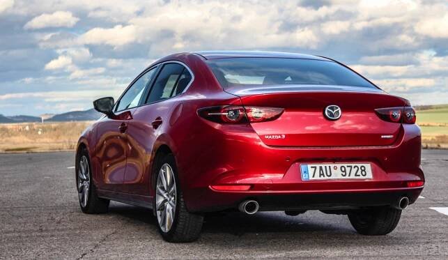 Test Mazda3 sedan Skyactiv-X | Autojournal.cz