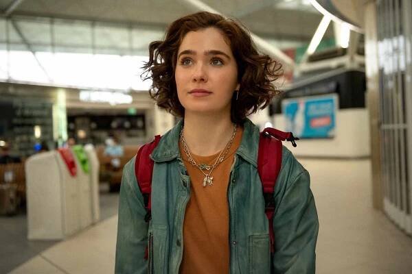 Haley Lu Richardson as Hadley Sullivan in 'Love at First Sight'