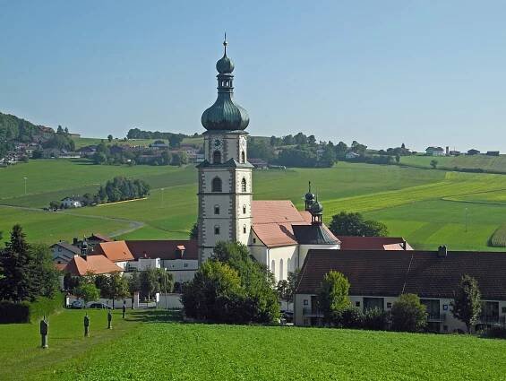 Neukirchen beim Heiligen Blut