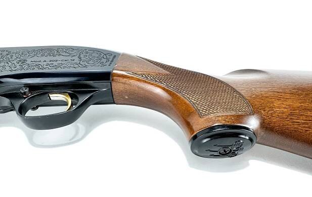 Brokovnice Beretta A303 12/70
