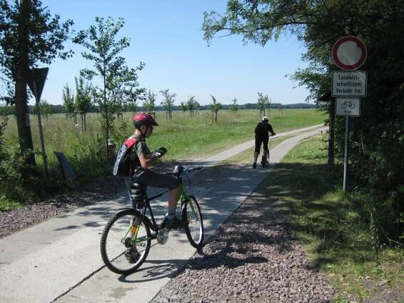 Na koloběžce po Labské cyklotrase – Elberadweg – II - MOTEJLEK