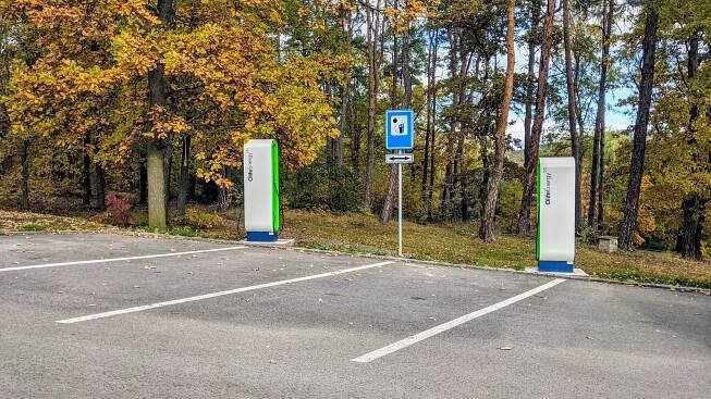 Kliknutím zvětšíte