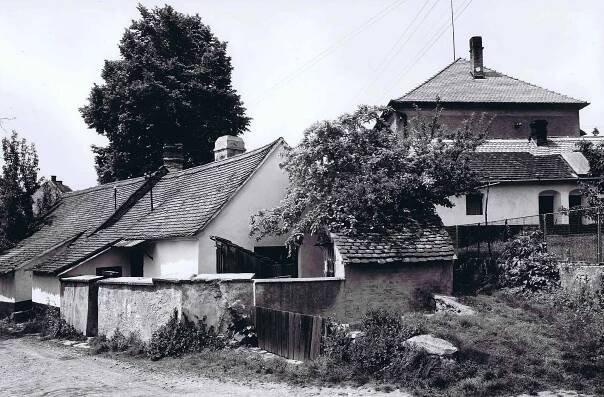 Někdejší život v zaniklé obci Skryje u Dukovan na Třebíčsku na dobových fotografiích. Foto: poskytl Miloš Kudera