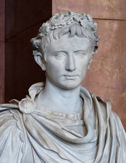 Prima Porta type, Louvre