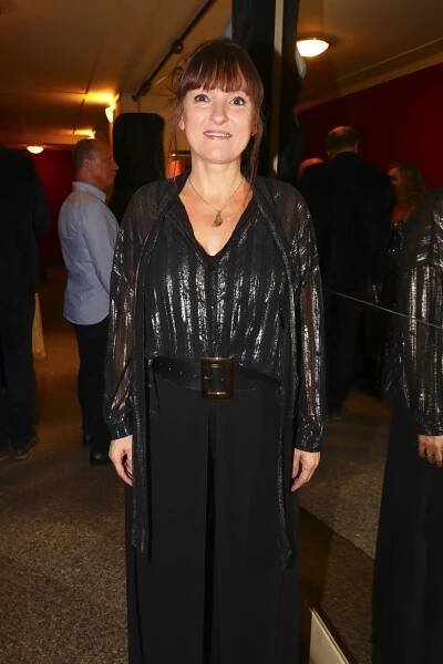 Souboj dekoltů na koncertě pro Bartošovou: Dechberoucí výstřih Muzikářové! „Soutěžila“ i Malá, Nývltová či...