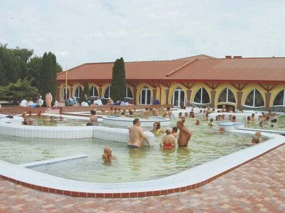 Badentour - Thermálpark Velký Meder
