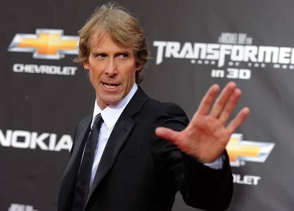 Video: Michael Bay utekl z prezentace Samsungu