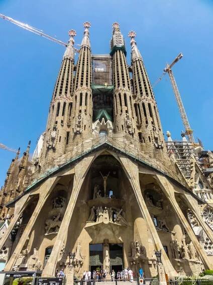 La Sagrada Familia, one of my Barcelona highlights