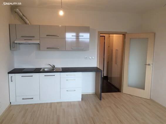Pronájem bytu 1+kk 30 m², Houbalova, Brno - Líšeň