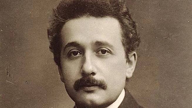 Když Einstein hrával v Praze na housle a vymýšlel teorii relativity