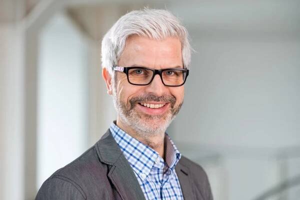 Prof. Dr. TOBIAS ESCH – DIE NEUROBIOLOGIE DES GLÜCKS – Parabola Forum Zürich