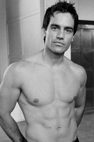 33 Opera Hunks Who Need To Serenade You Right Now | Ramin karimloo, Hadley fraser, Phantom of the opera