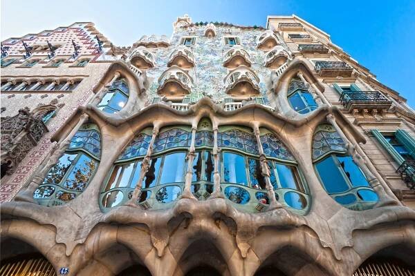Gaudí Barcelona: 10 of the Architect’s Greatest Masterpieces