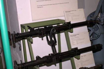 DEU - Becker 1918 : Zbraně s jednoduchým závěrem