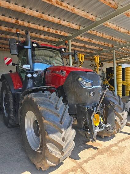 UNIAGRO Zaloňov posílilo svou červenou flotilu o novou Pumu 260 | Agrofert