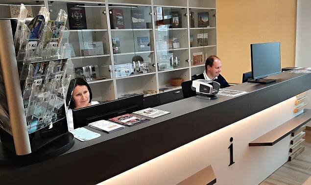OBRAZEM: Infocentrum v Karviné sídlí na nové adrese, nenabízí jen informace
