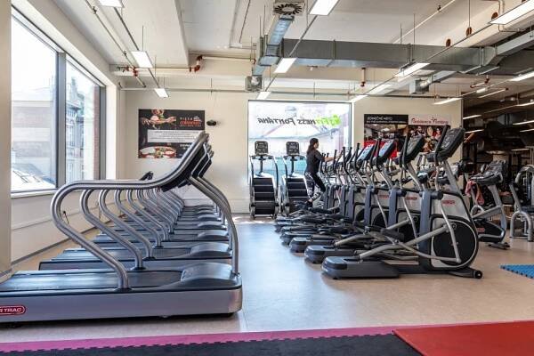 Fontána nákupní centrum Teplice - Obchody a služby - Seznam obchodů - Fitness Wellness Fontána