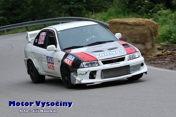 25 – Hybášek Jiří – Mitsubishi Lancer EVO VI – AS-S1+2000 4WD