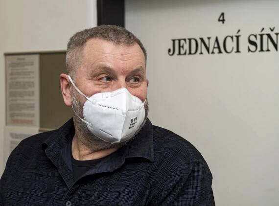 Manželka odsouzeného chomutovského podnikatele a exsenátora Alexandra Nováka (na fotce) vstoupila do podniku, který vlastní „chomutovský mrakodrap“. Foto: Ondřej Hájek, ČTK