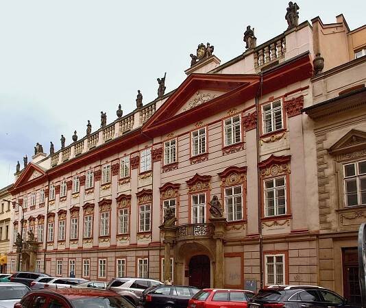 Swéerts-Šporkův palác v Praze, levá část