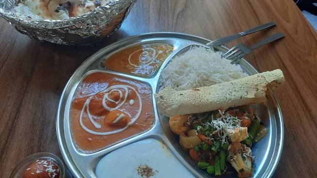 Ochutnejte Indii: chicken pakora nebo thali a koblížky pro dvě osoby