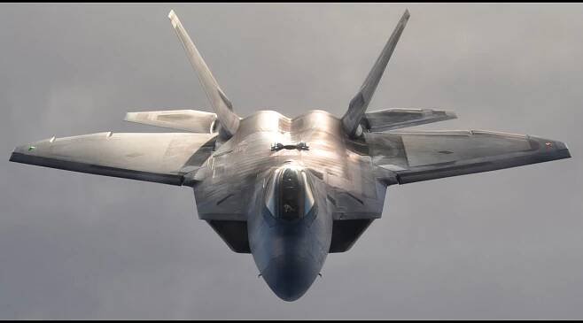 Les guerriers du ciel : General Dynamics F-16 Fighting Falcon