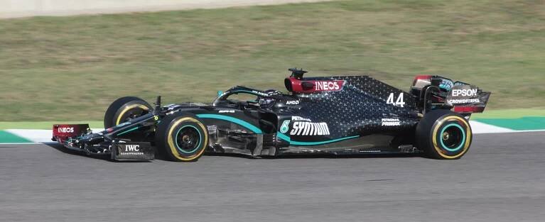 Mercedes-AMG F1 W11 EQ Performance
