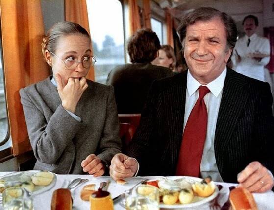 Dárek - Z filmu - Caroline Jacquin, Pierre Mondy