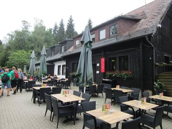 Fotogalerie • Waldrasthaus Karches (Restaurace a pohostinství) • Mapy.com