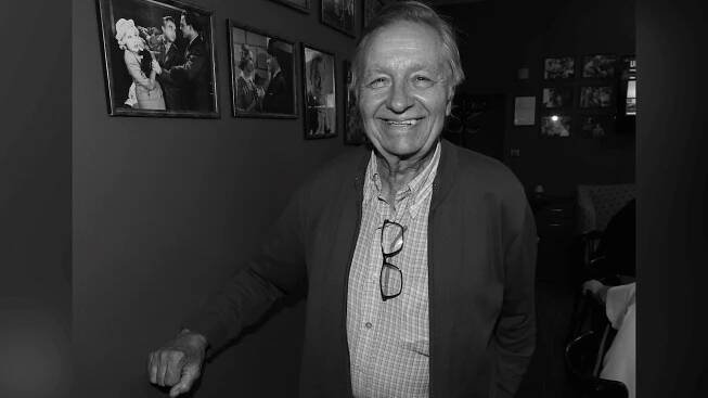 Zemřel zpěvák Karel Bláha