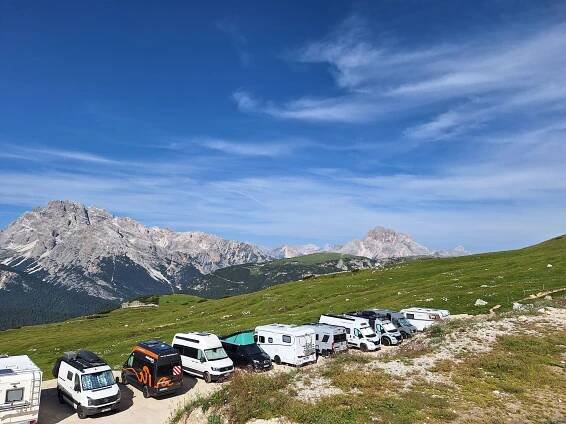 Fotogalerie • Parcheggio Rifugio Auronzo (P1) (Stání pro obytná auta (stellplatz)) • Mapy.com