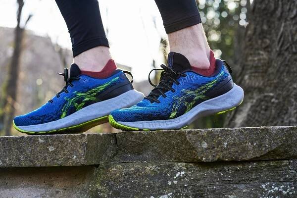 Asics-Gel-Nimbus-Lite-3-On-Foot 1.jpg