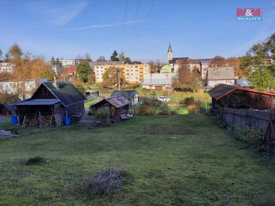Prodej pozemku, 612 m, Dvorce, 250 000 Kč