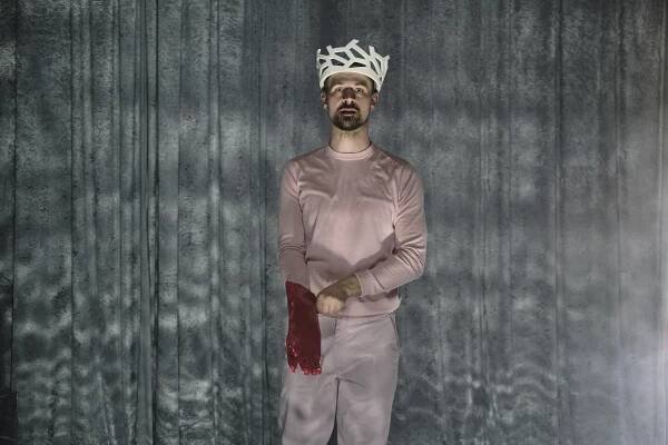 Hamlet / Jakub Koudela / Foto Alexandr Hudeček