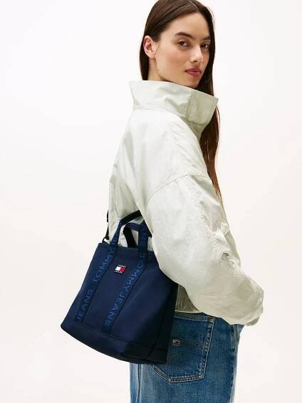 Tommy Jeans Kabelka – modrá