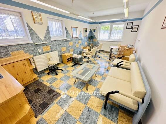Prodej obchodního prostoru 35 m², Dlouhá, Nový Šaldorf-Sedlešovice