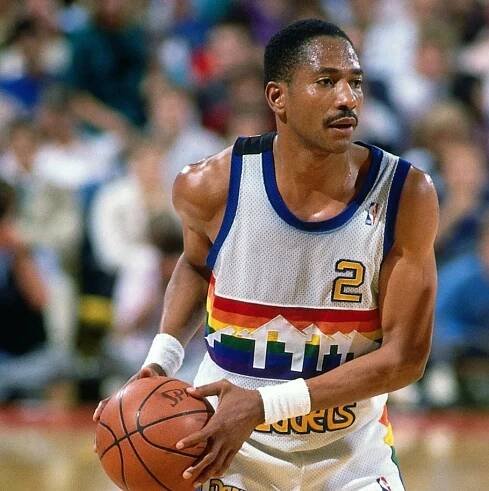 37 Famous NBA Basketball Players in the 80s