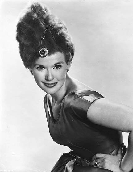 Wendy and Me - Promo - Connie Stevens