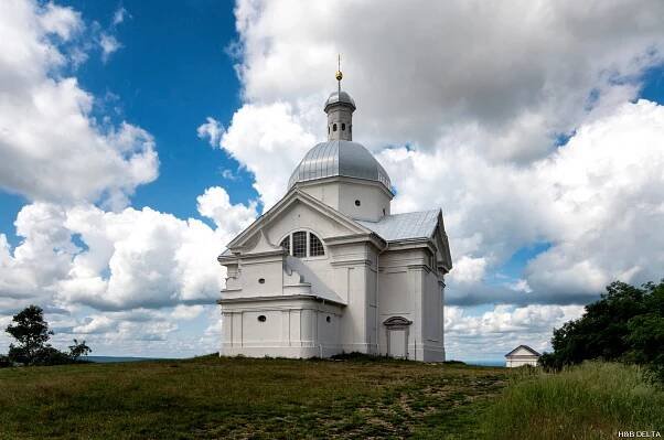 Kaple sv. Šebestiána  a zvonice na Svatém kopečku Mikulov