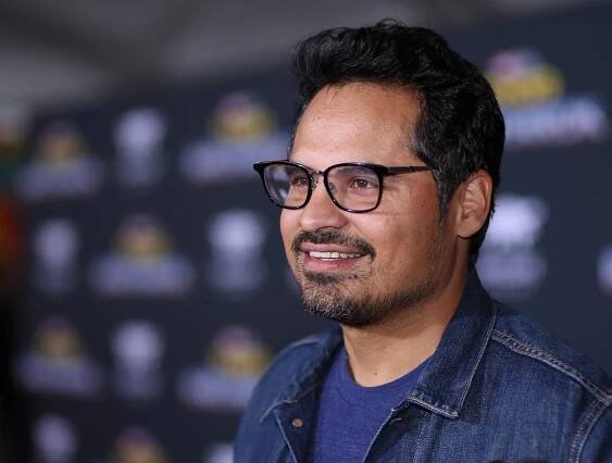 The World Premiere of Marvel Studios' "Thor: Ragnarok" at the El Capitan Theatre on October 10, 2017 in Hollywood, California - Michael Peña - Thor: Ragnarok - Z akcí