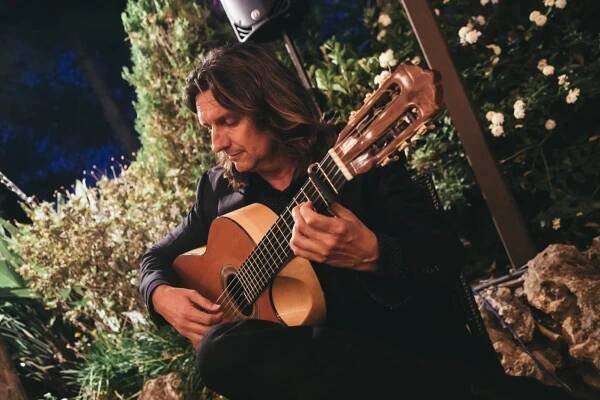 Summer Nights with Live Music at Cascada Marbella and Le Patio! • Cascada Marbella