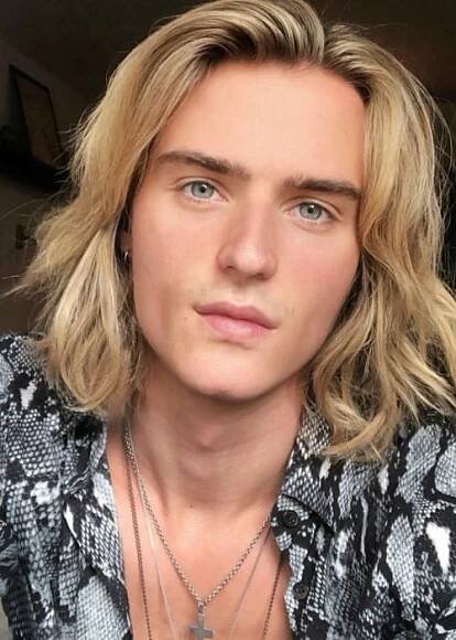 Luke Eisner in an Instagram selfie as seen in May 2019