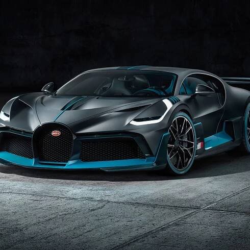 The $5.8 Million Bugatti Divo Is a Lighter, Wilder, Better-Handling Chiron