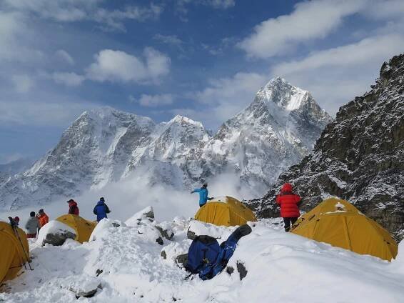 high-camp-of-Lobuche-peak