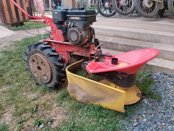 Servis – Servis zahradní a malé stavební techniky