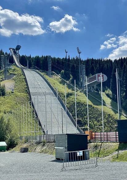 Fotogalerie • Vogtlandarena (Skiareál) • Mapy.com
